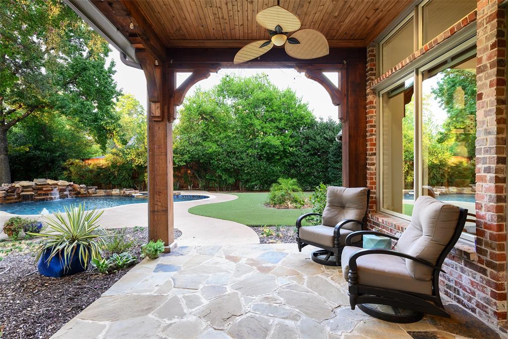 NORTHAVEN MANOR - Residential