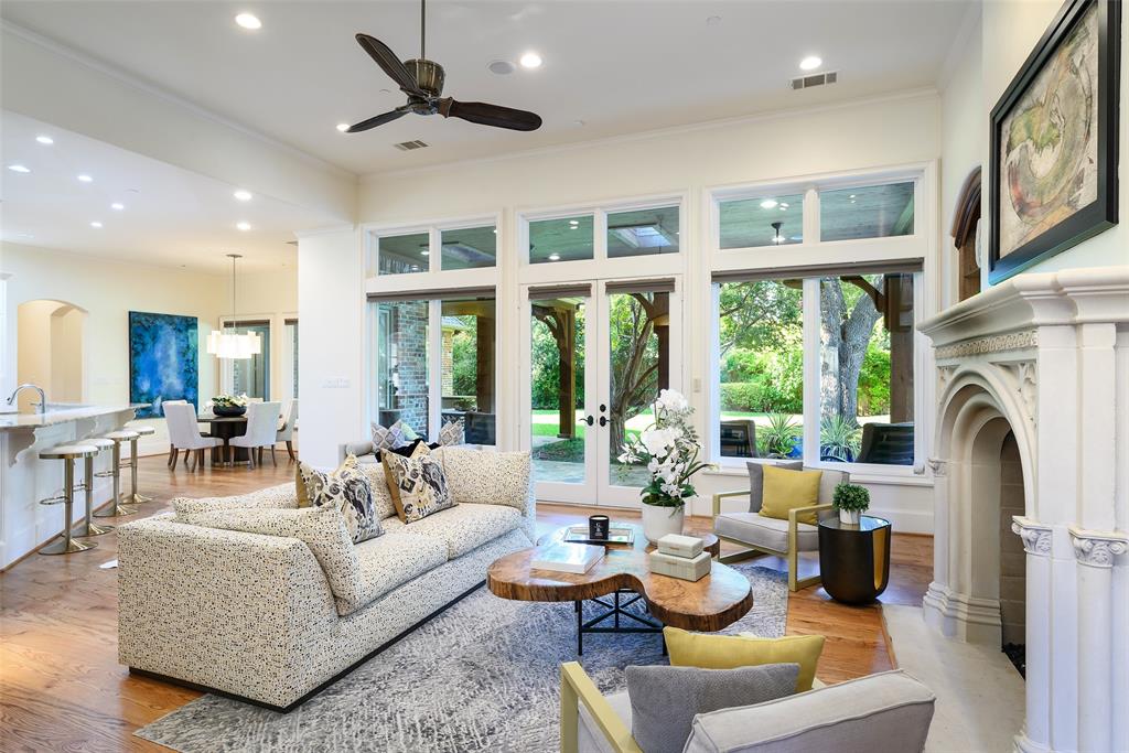 NORTHAVEN MANOR - Residential