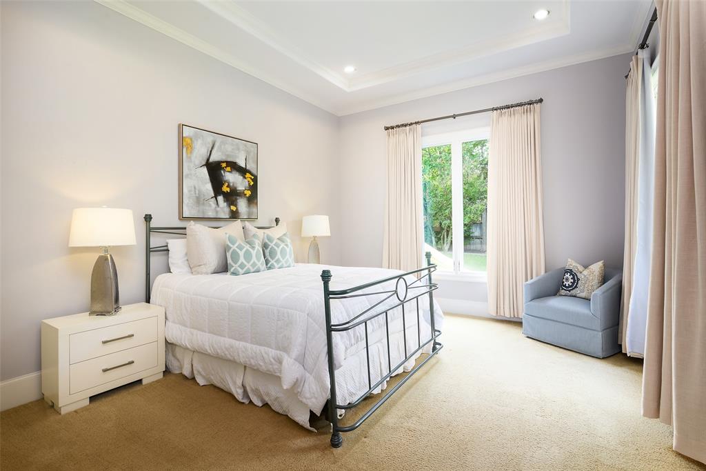 NORTHAVEN MANOR - Residential