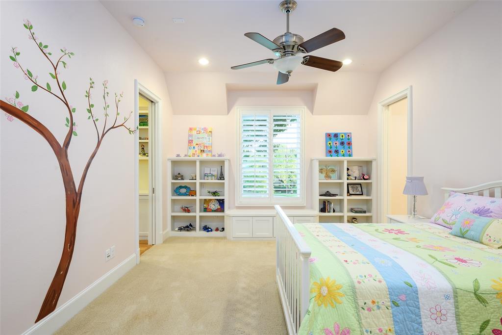 NORTHAVEN MANOR - Residential