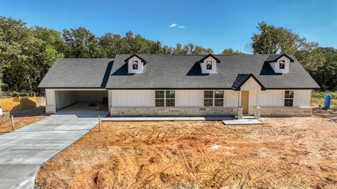 125 Sedona Creek Court Poolville TX 76487