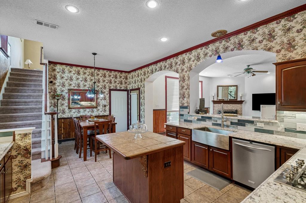 Creek Crossing Estates - Residential