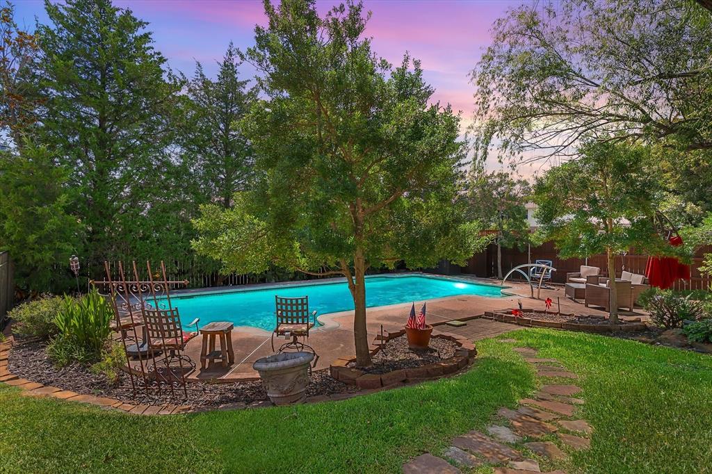 901 Hampstead Drive
