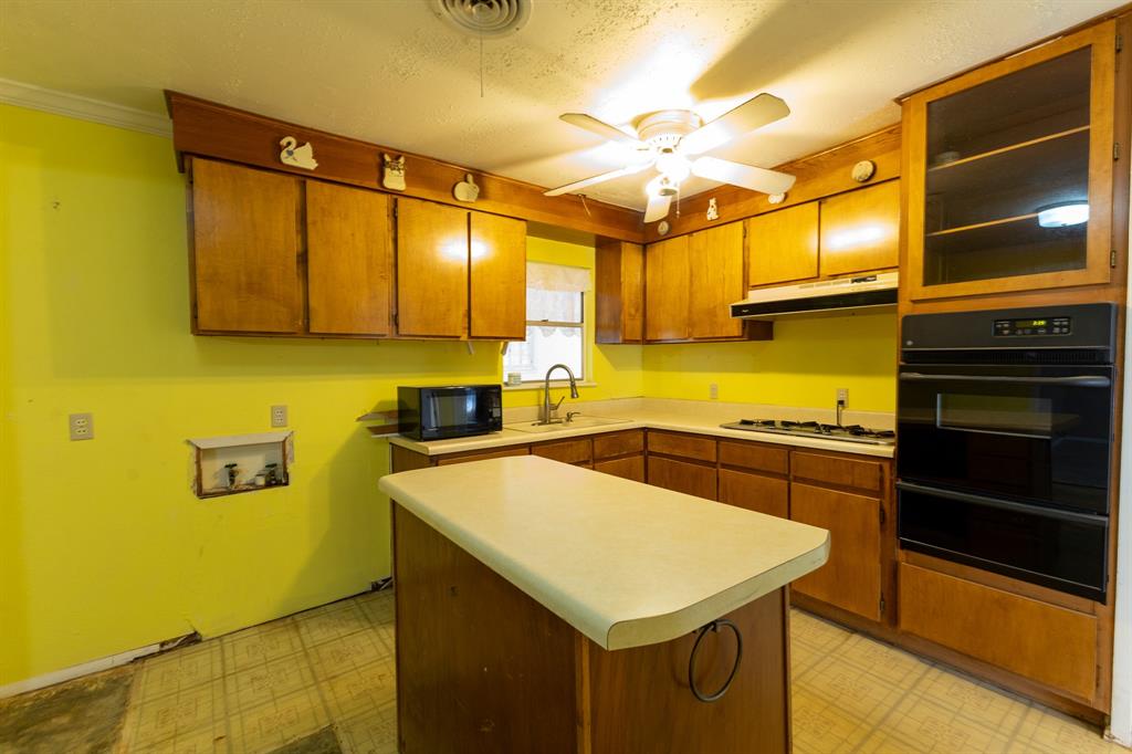 F P S & B ADDN TOWN COLEMAN - Residential