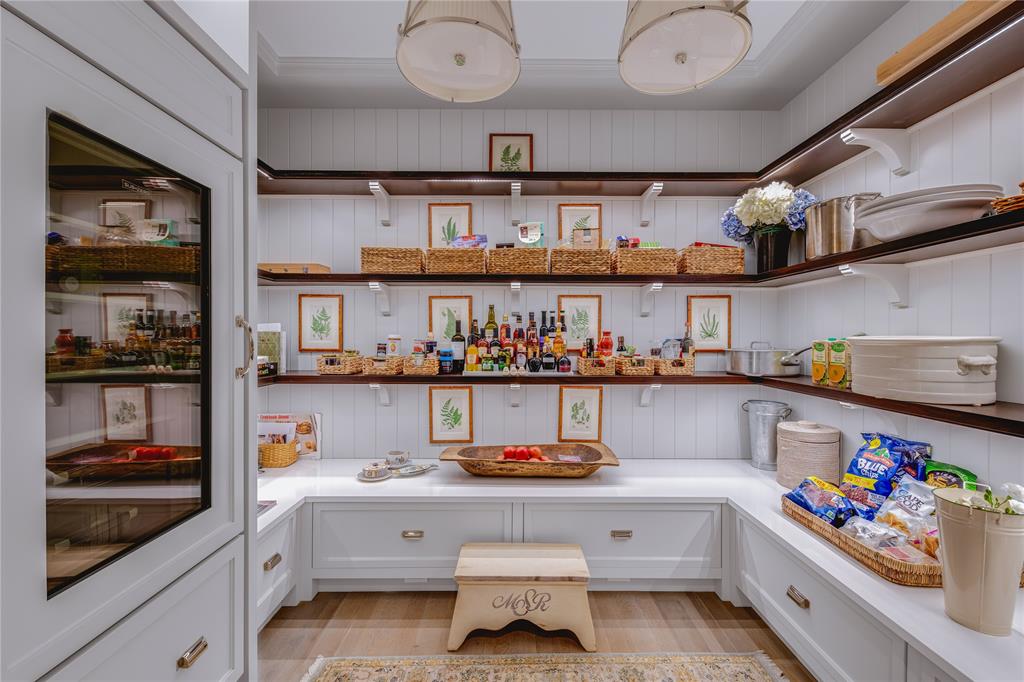 Residences at The Stoneleigh - Residential