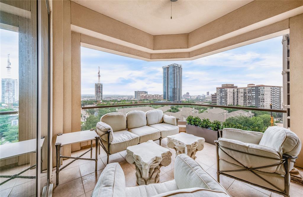 Residences at The Stoneleigh - Residential