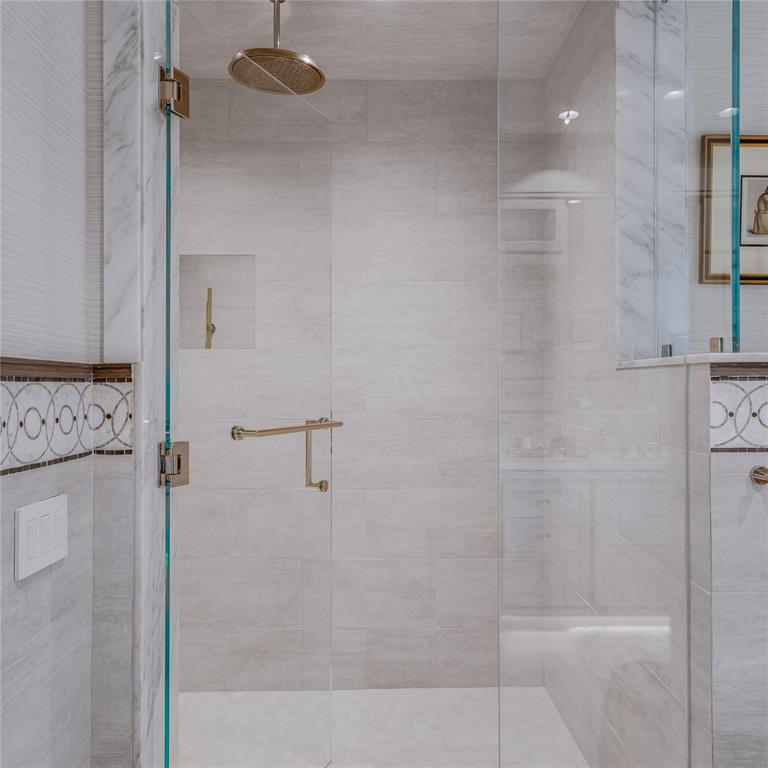 Residences at The Stoneleigh - Residential