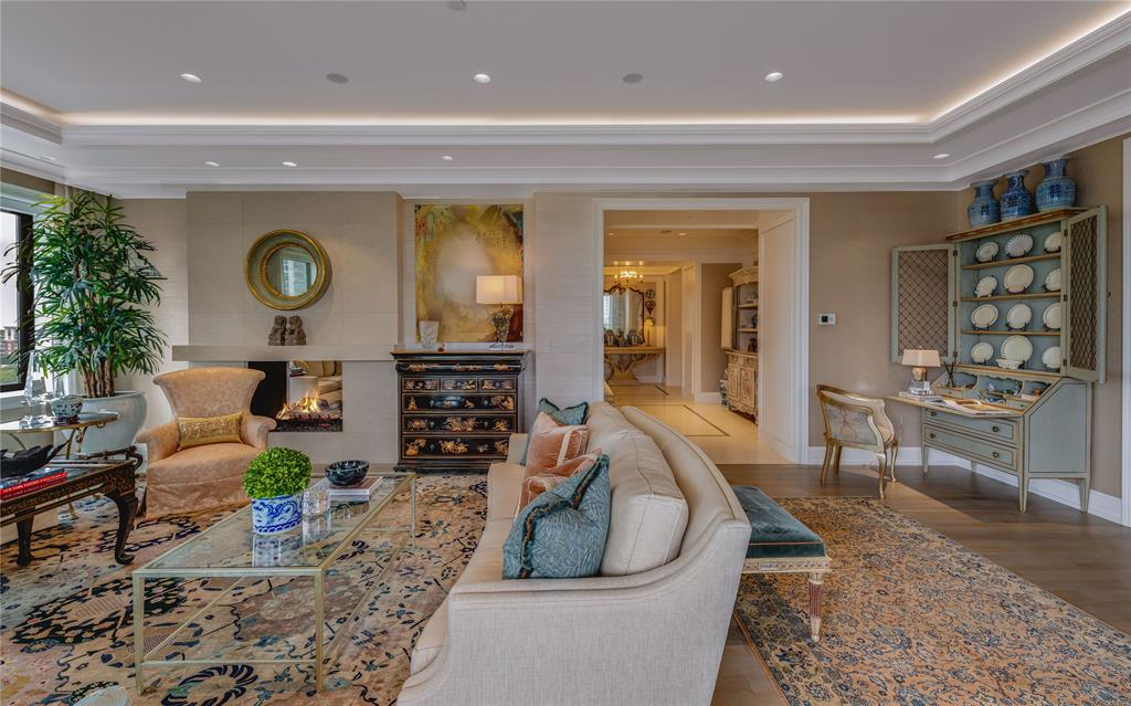 Residences at The Stoneleigh - Residential