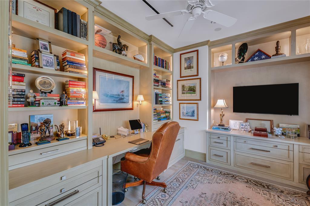 Residences at The Stoneleigh - Residential