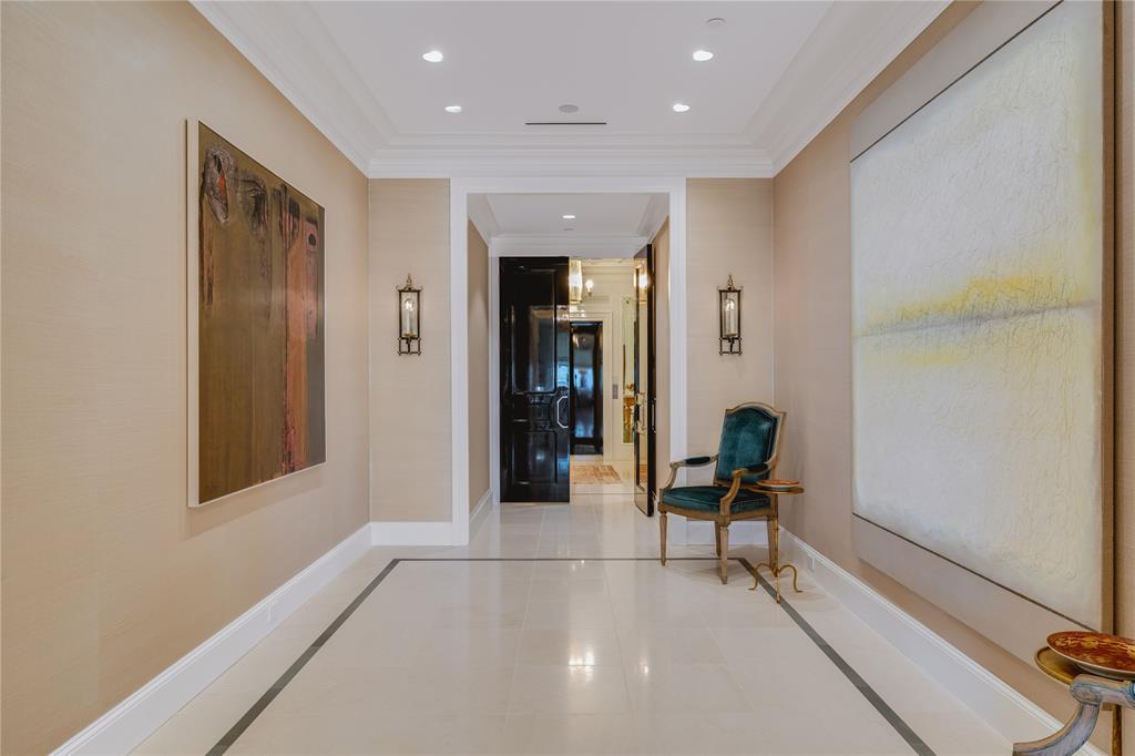 2300 Wolf Street 8BC