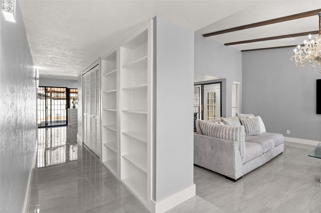 Briarwood Estate - Residential