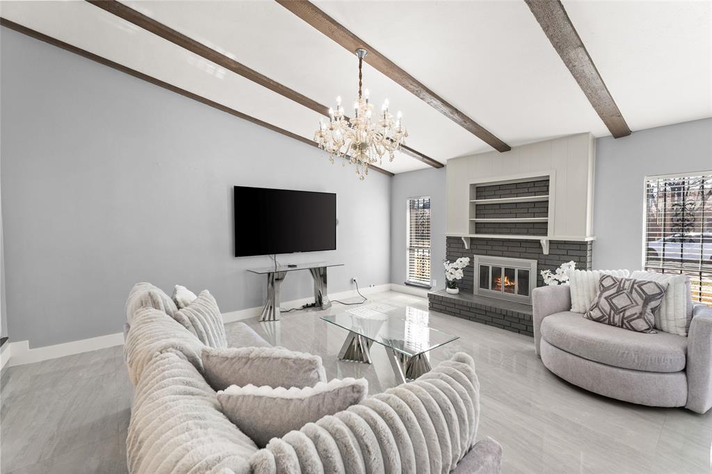 Briarwood Estate - Residential