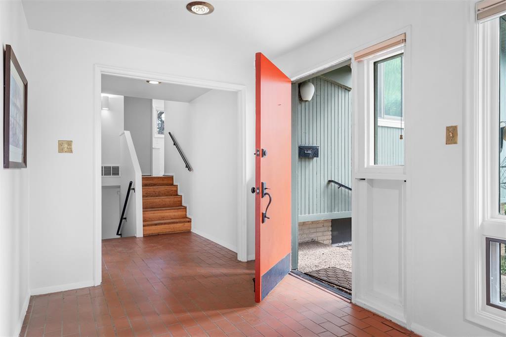 10753 Sinclair Avenue