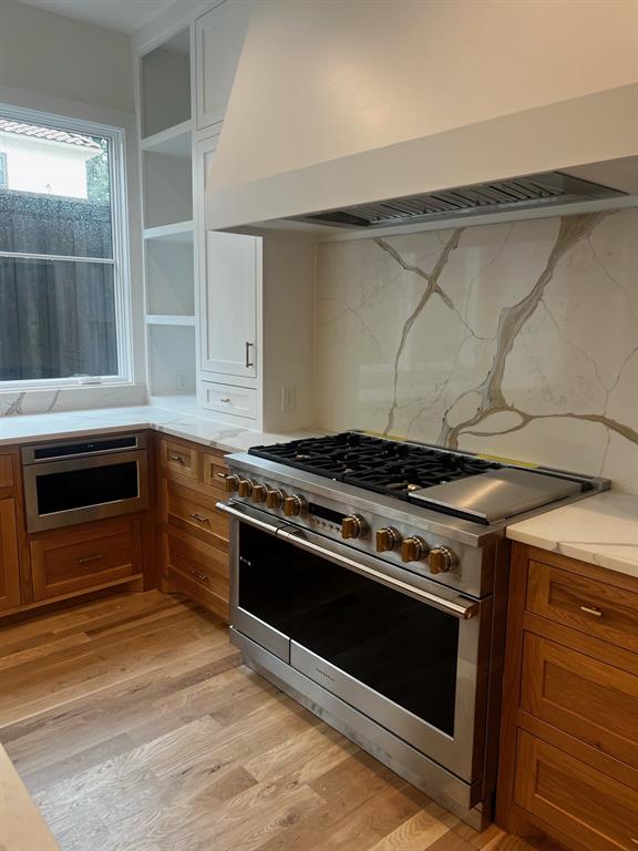 UNIVERSIT Y ANNEX 2ND INST - Residential