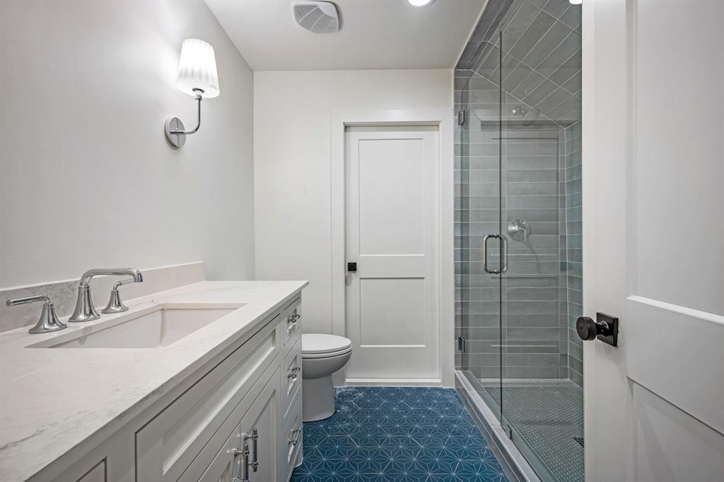 UNIVERSIT Y ANNEX 2ND INST - Residential