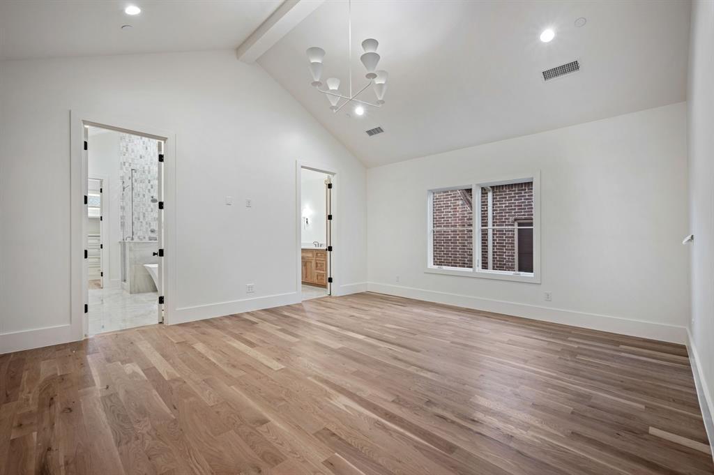 UNIVERSIT Y ANNEX 2ND INST - Residential