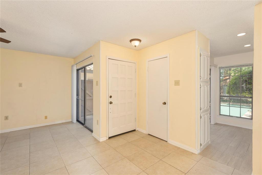 Preston Oaks Crossing Condos - Residential