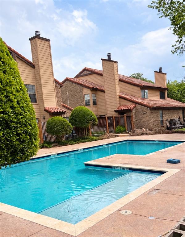 Preston Oaks Crossing Condos - Residential
