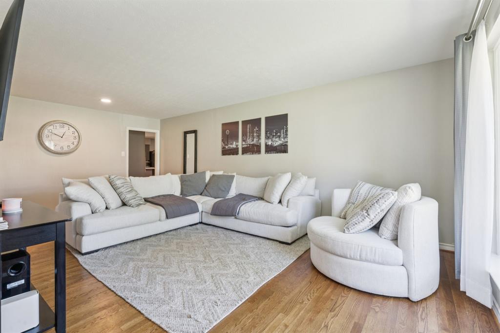 2552 El Cerrito Drive
