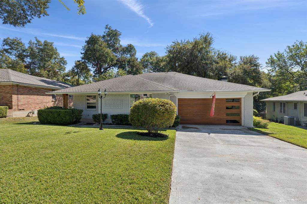2552 El Cerrito Drive