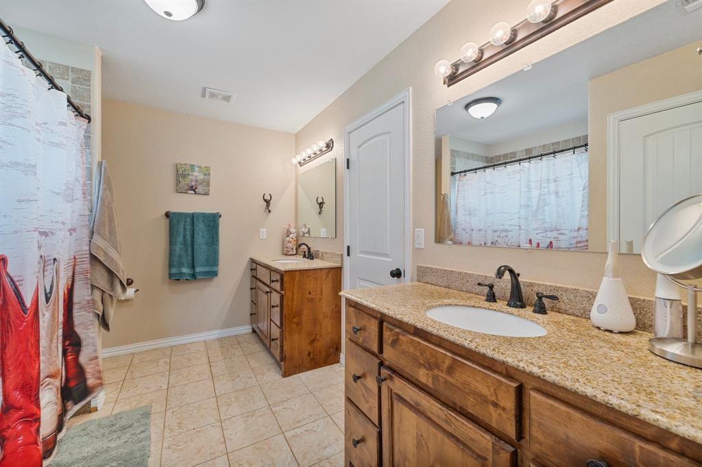 BAILEY JESSE; & HOUSE - Residential