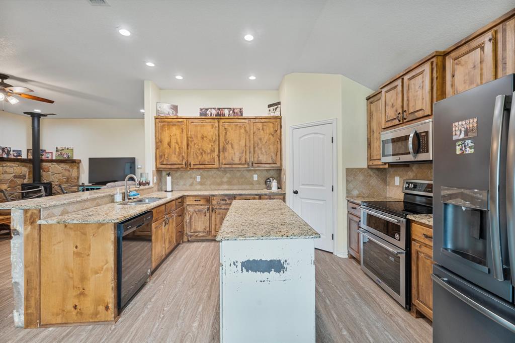 BAILEY JESSE; & HOUSE - Residential