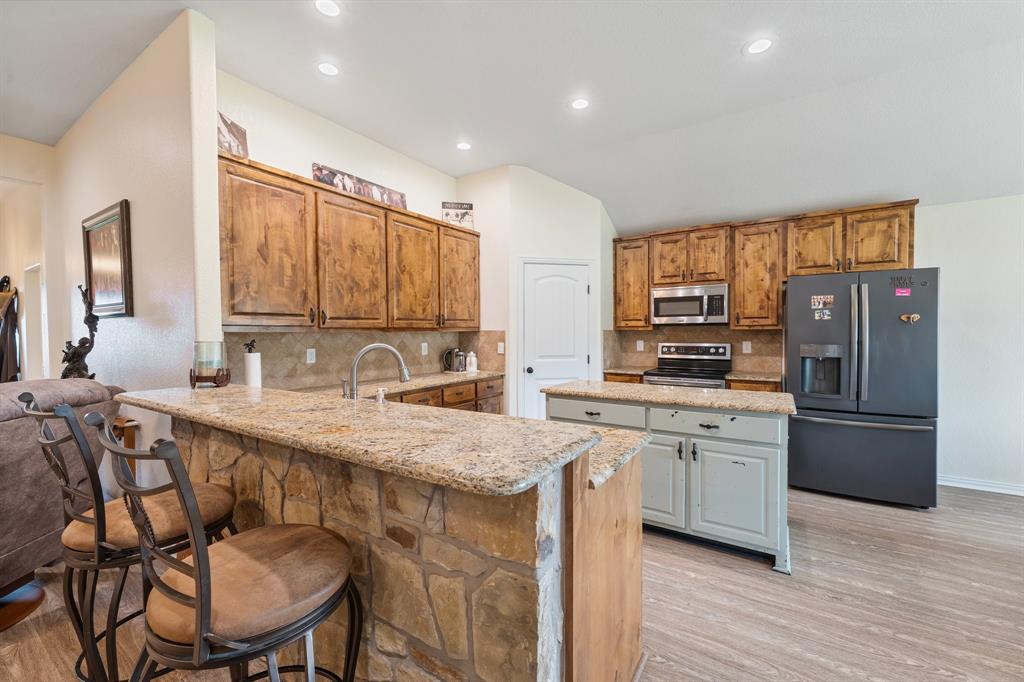 BAILEY JESSE; & HOUSE - Residential