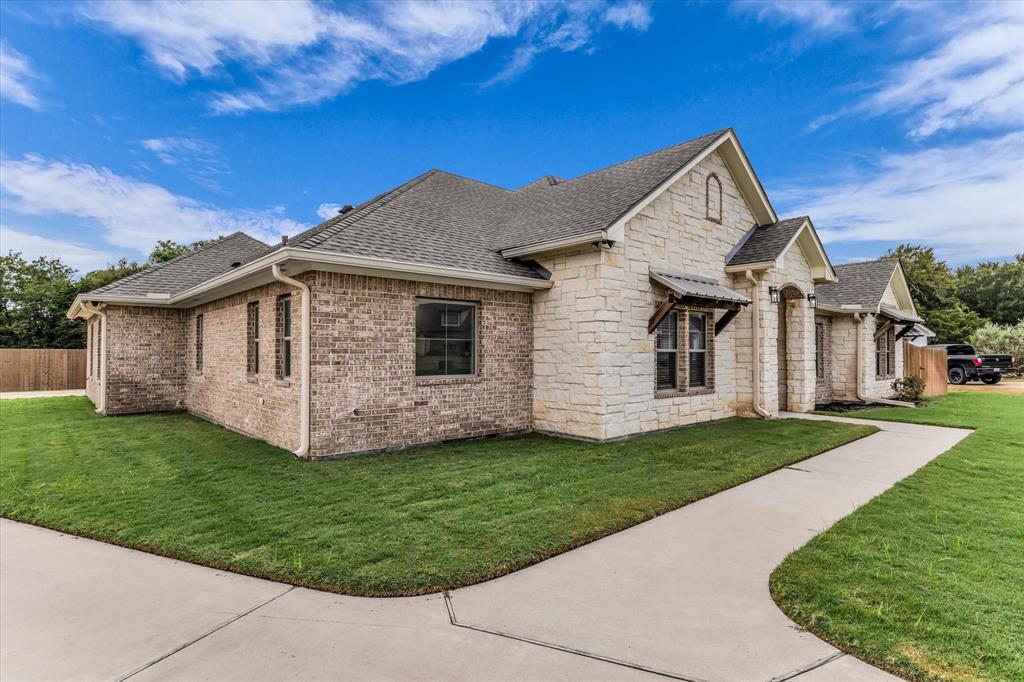 128 Sydney Lane