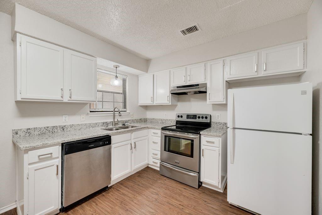 Rogers Court 02 Rev - Residential Lease