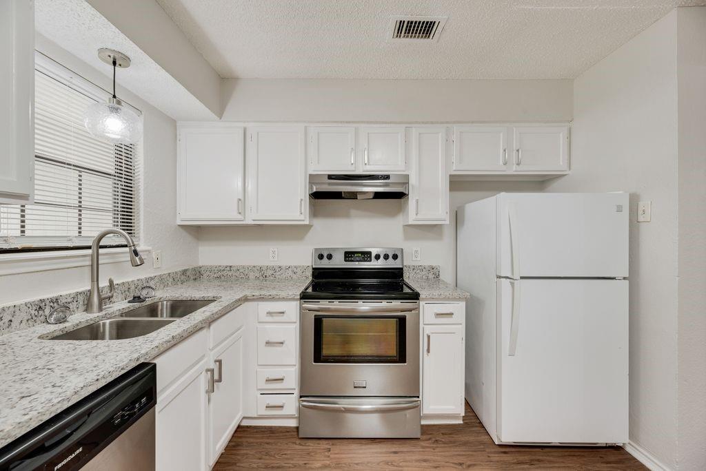 Rogers Court 02 Rev - Residential Lease