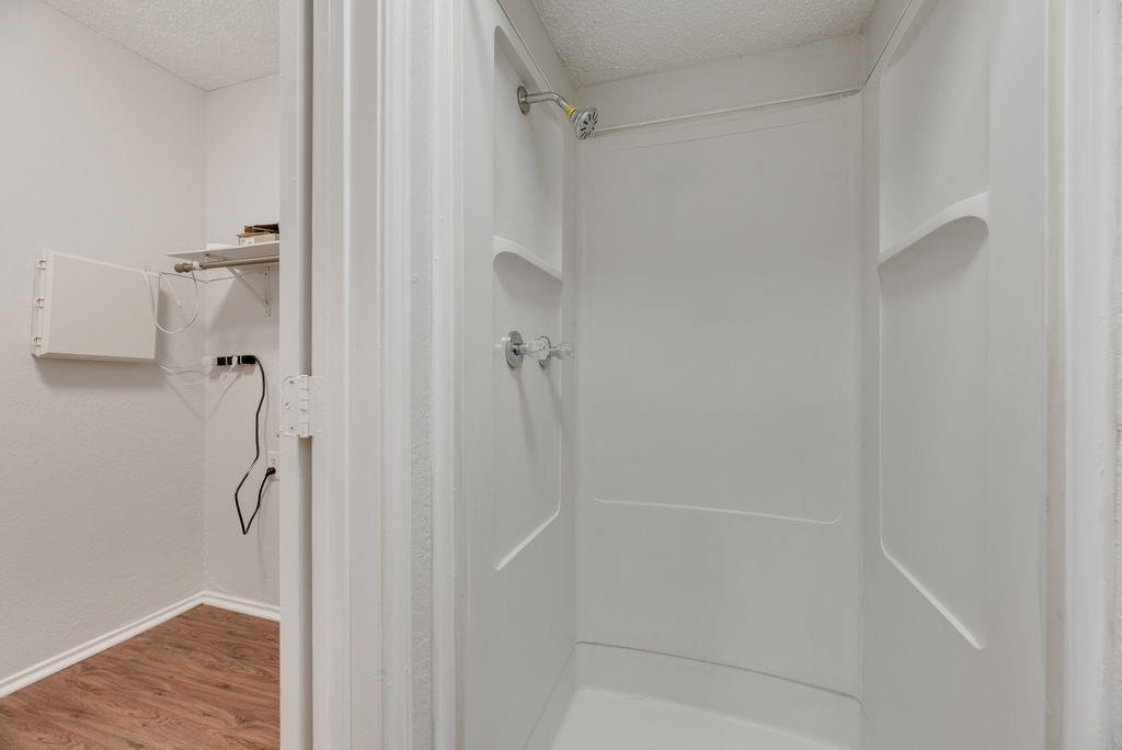 Rogers Court 02 Rev - Residential Lease