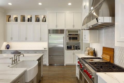 Tiny photo for 3205 Caruth Boulevard, University Park, TX 75225 (MLS # 21067061)