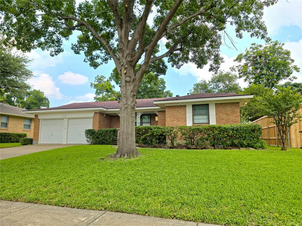2522 Robin Lane