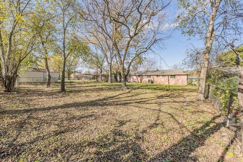 A home in Cleburne