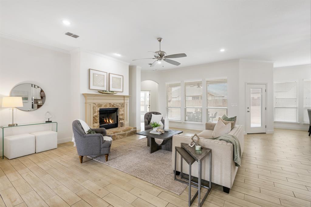 COUNTRY HILL ESTATES-CHRISWOOD - Residential