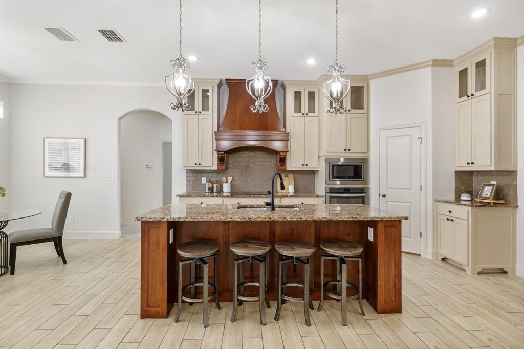 10909 Chriswood Drive