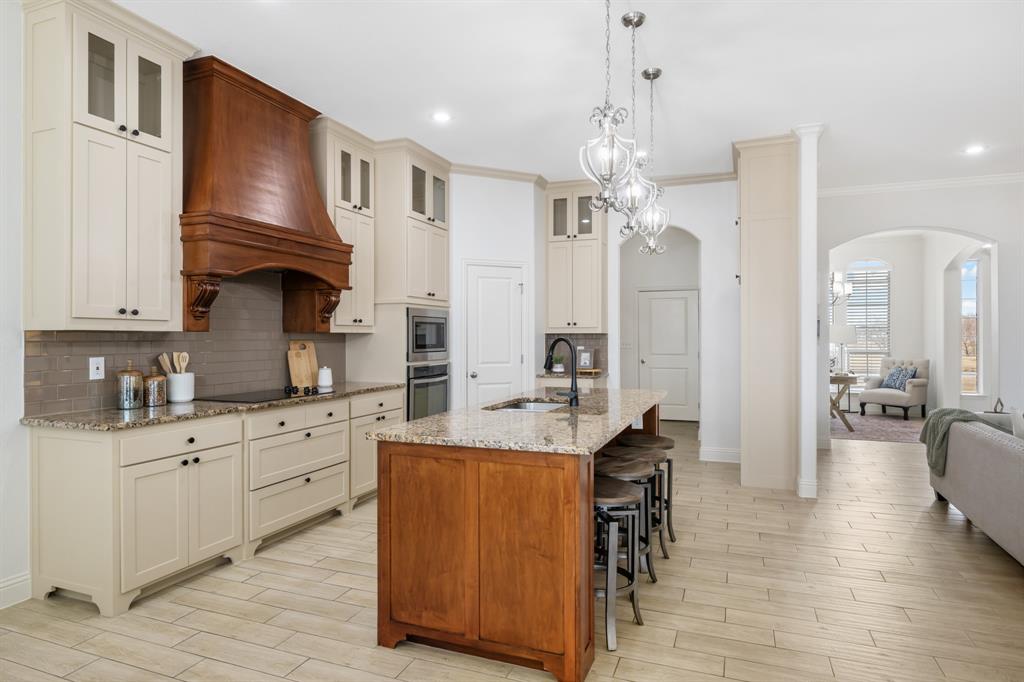 COUNTRY HILL ESTATES-CHRISWOOD - Residential