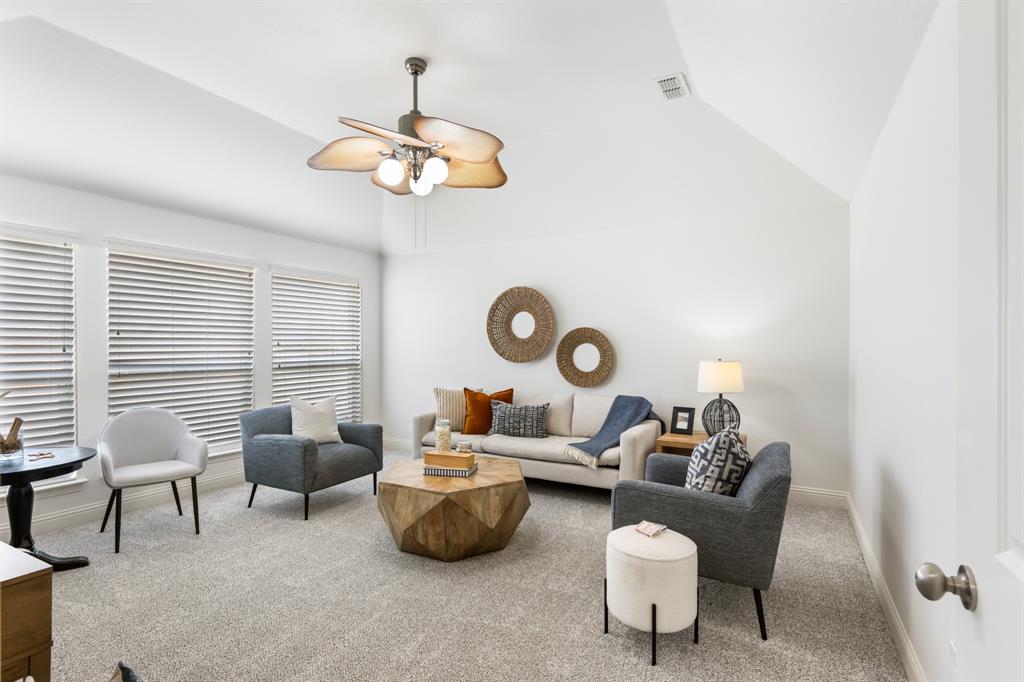 COUNTRY HILL ESTATES-CHRISWOOD - Residential