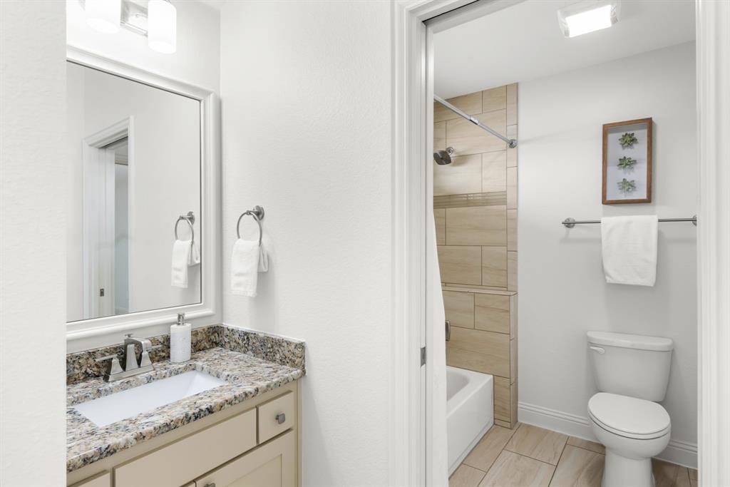 COUNTRY HILL ESTATES-CHRISWOOD - Residential