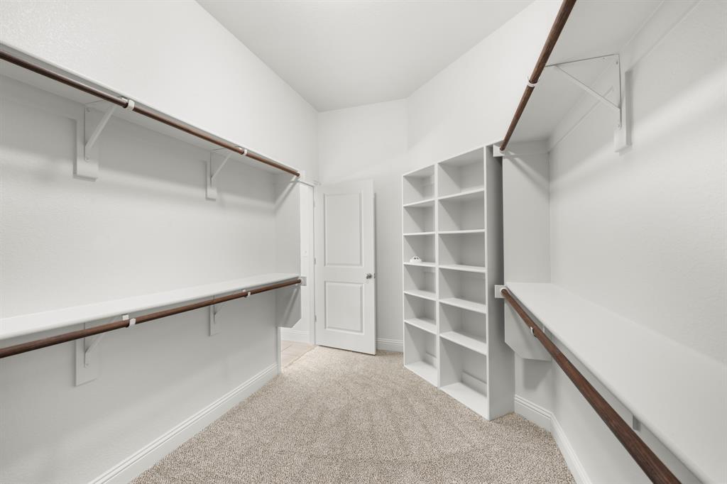 COUNTRY HILL ESTATES-CHRISWOOD - Residential