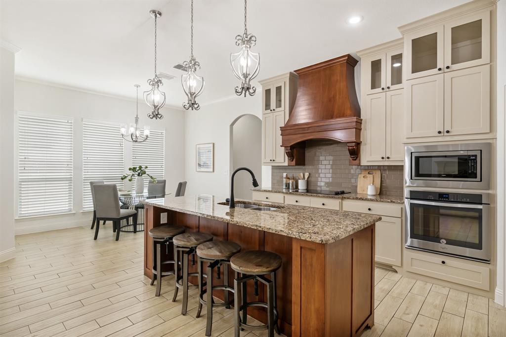 COUNTRY HILL ESTATES-CHRISWOOD - Residential