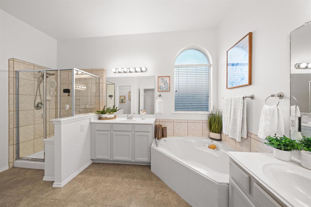 WESTRIDGE ON FAIRWAYS 02 - Residential