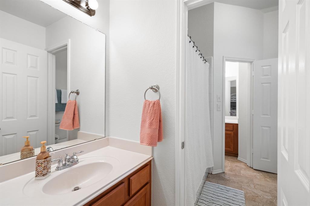 WESTRIDGE ON FAIRWAYS 02 - Residential