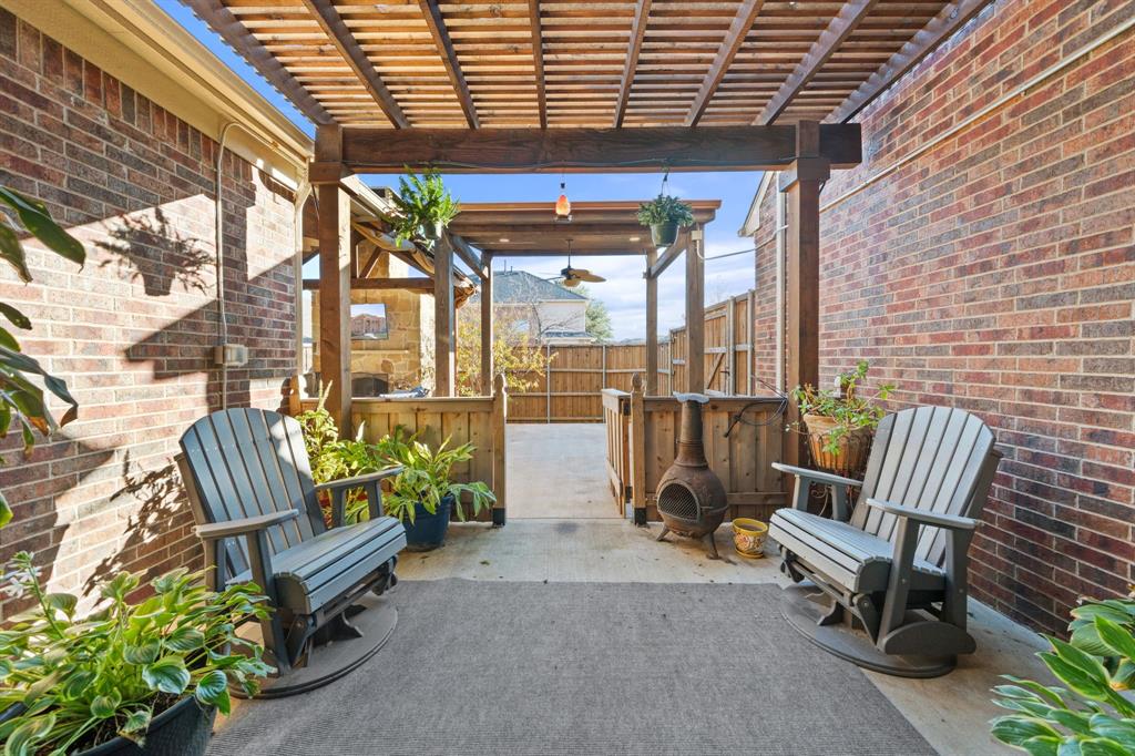 WESTRIDGE ON FAIRWAYS 02 - Residential