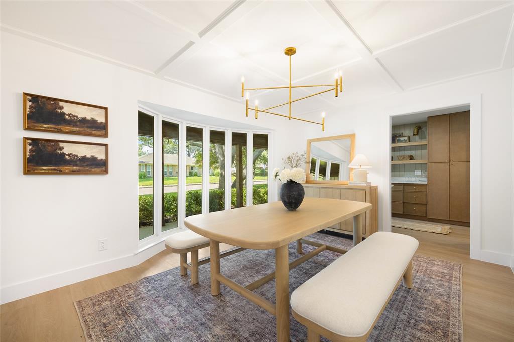 9459 Heatherdale Drive