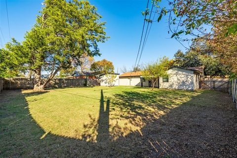 A home in Benbrook