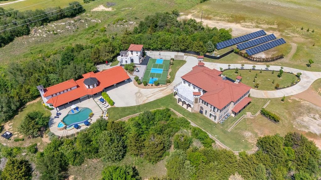 124 Private Road 2381 Road