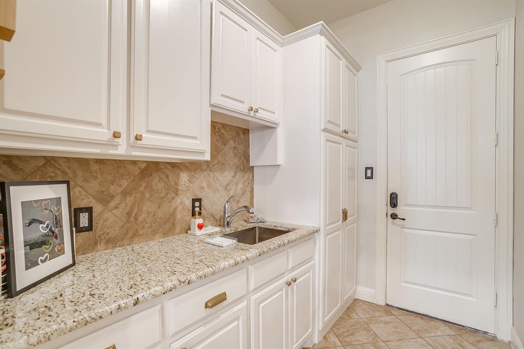 Bella Flora - Residential