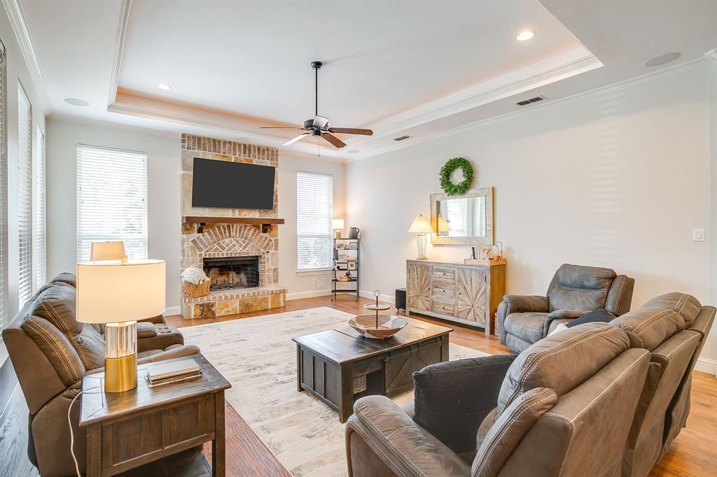 Bella Flora - Residential