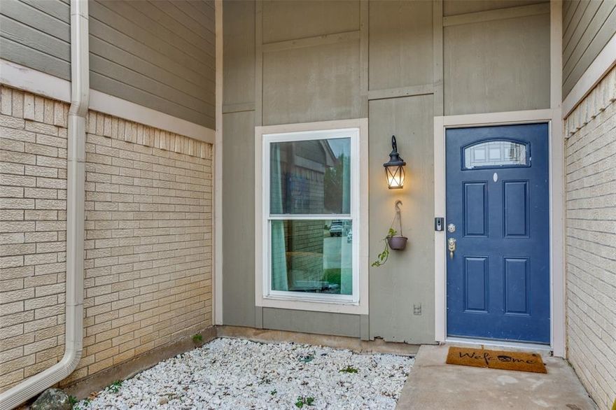 Beautiful DOLL HOUSE! Great starter home for a young family or for single business professional. Great location, easy access to 35 and downtown Ft Worth. Stainless steal dishwasher and microwave. Big wood burning fireplace that is the focal point of the living room. Large primary bedroom with bathroom. Kitchen opens up into Living area for comfortable entertaining. Huge backyard for cookouts and animals.  The home sits in the Camelot subdivision which is close to schools and shopping. NO HOA! One and half car garage, but measures 20 x 15, could fix 2 compact cars. Call today for a showing.